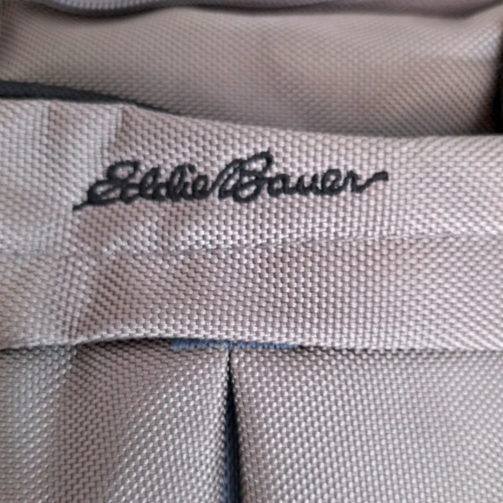 Eddie Bauer Grey Nylon Travel Bag 16x12 Travel Duffel Multi Pocket Messenger